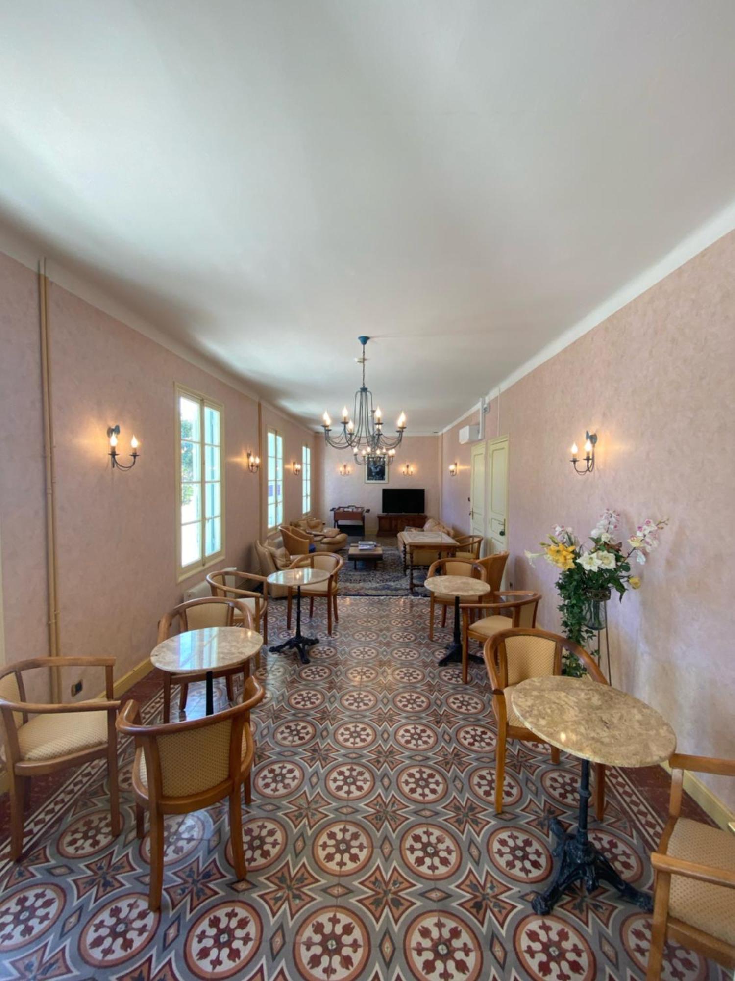 Hotel Le Floreal Le Soler Екстер'єр фото